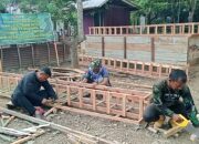 Mewujudkan Kemandirian Pangan, Satgas Kodim 0102/Pidie Bangun Kandang Ayam Petelur untuk Warga