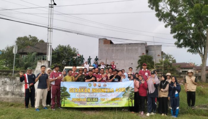 Aksi Kompak Polsek Muara Beliti dan Camat Bersihkan Ikon Kota Sambut HUT RI: Ada Apa di Balik Aksi Ini?