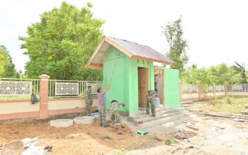 Jelang Penutupan TMMD ke-129, Satgas Kodim 0102/Pidie Pacu Finishing Lima Titik MCK dan Sumur Bor