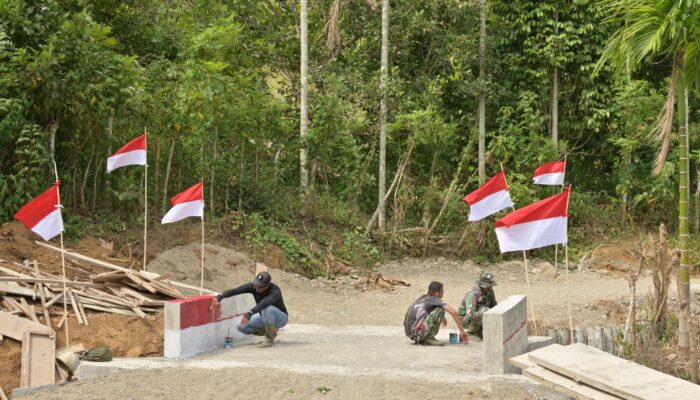 Gebyar Merah Putih di Lokasi TMMD ke-129, Satgas Hiasi Jembatan Box Culvert dengan Nuansa Kemerdekaan