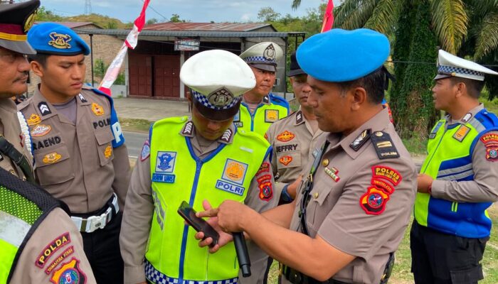 Antisipasi Judi Online dan Tingkatkan Disiplin, Polres Padang Lawas Utara Gelar Gaktibplin dan Pemeriksaan HP Personel