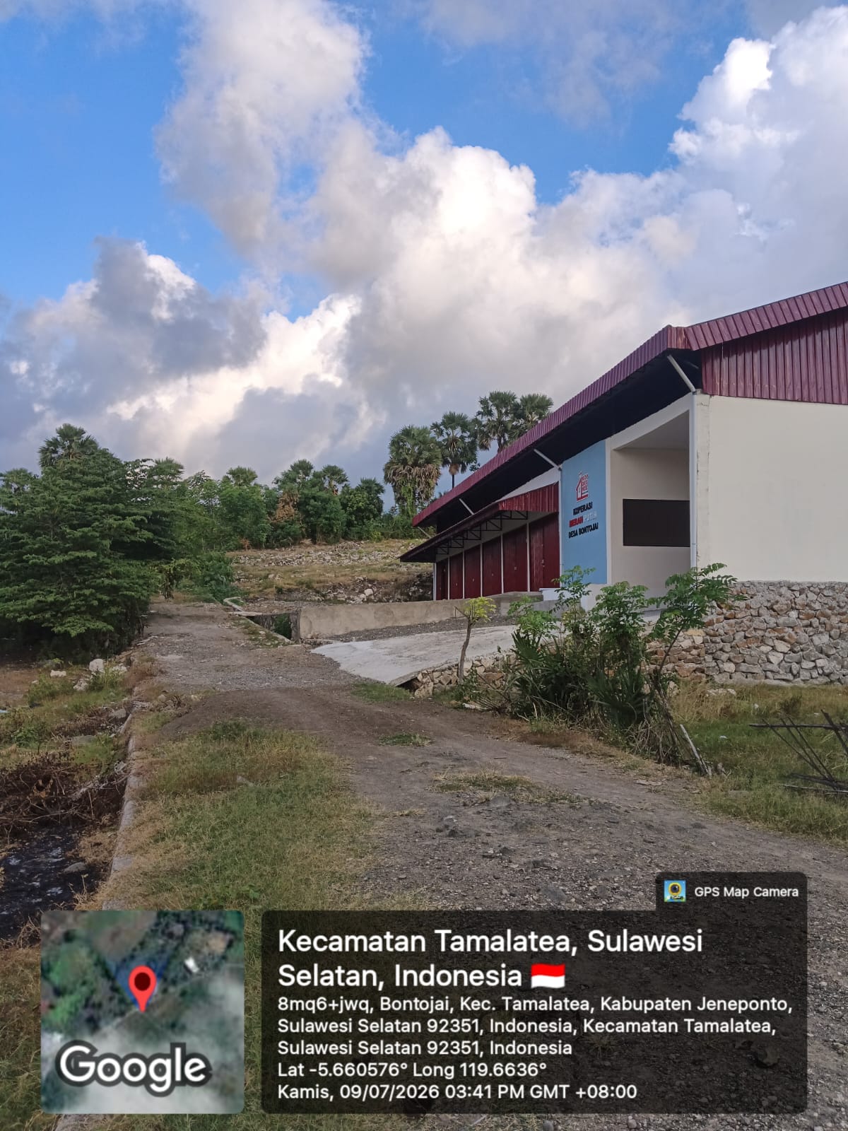 Pengurus PC IMM Jeneponto saat memberikan keterangan pers terkait sorotan pembangunan KDMP.