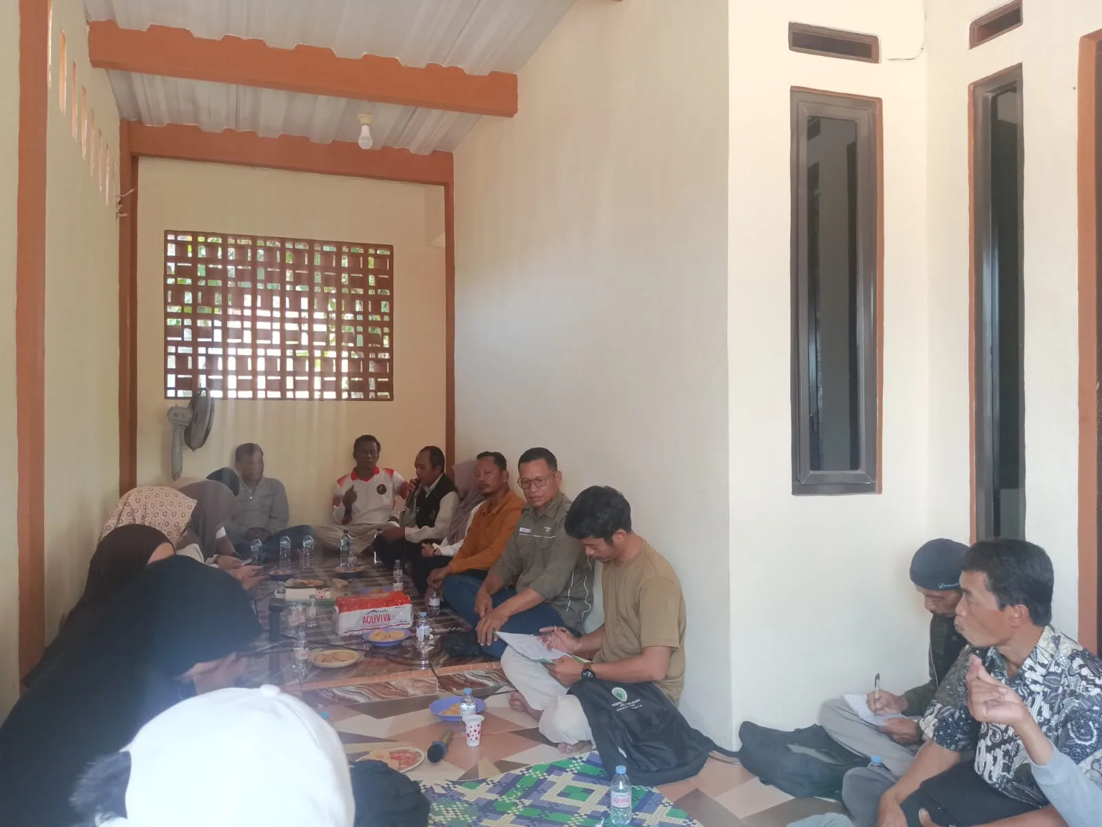 Penyaluran program PMAS Pertanian Kementerian Pertanian kepada kelompok tani di Desa Tegal Panjang, Cariu.