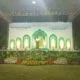 Sekda Madiun Sigit Budiarto bersama ribuan jemaah Sholawat Wahidiyah di Alun-Alun Reksogati Caruban.