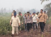 Presiden Prabowo Tinjau Karhutla Kalbar, Minta Penanganan Cepat dan Tindak Tegas Pelaku Pembakaran