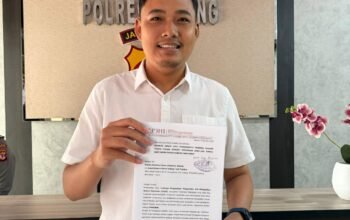 Perwakilan LP3HI saat mendatangi Mapolres Subang untuk menyerahkan Dumas kasus korupsi ambulans RSUD Subang.