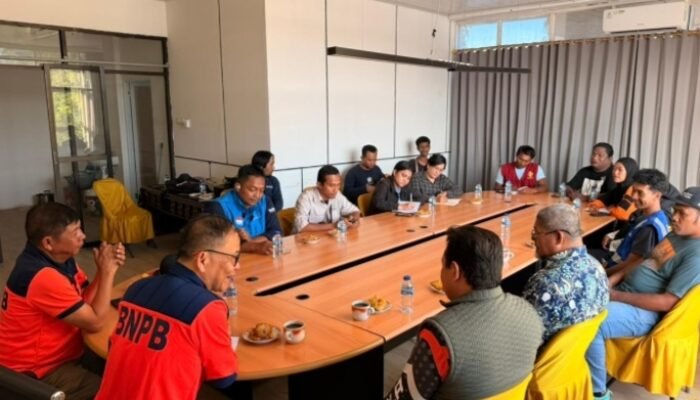 Gempa Flores Jadi Etalase Kemanusiaan, Victor Rembeth Satukan BNPB dan Organisasi Sipil di Sikka: Apa Dampaknya bagi Warga?