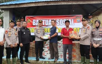 Kapolres Langkat Salurkan Bantuan untuk Korban Banjir di Padang Tualang Pastikan Polri Hadir di Tengah Masyarakat IMG-20260911-WA0070