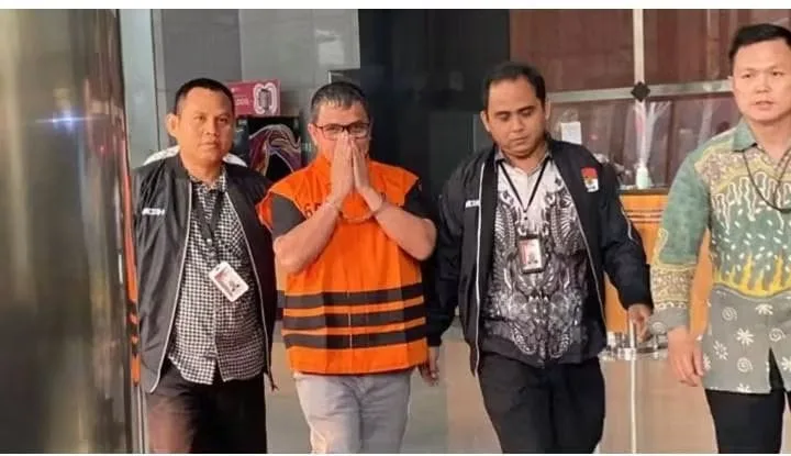 Ilustrasi gedung Komisi Pemberantasan Korupsi (KPK) dan potret wilayah pesisir Boroko, Bolmut.