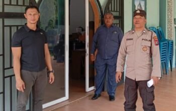 Wujudkan Rasa Aman Beribadah, Polsek Stabat Gelar Pengamanan Ibadah Minggu Kasih IMG-20260927-WA0012