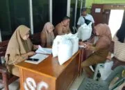 1618 KK di Desa Secanggang Terima Bantuan Beras Bulog Sebanyak 48.540 Kg