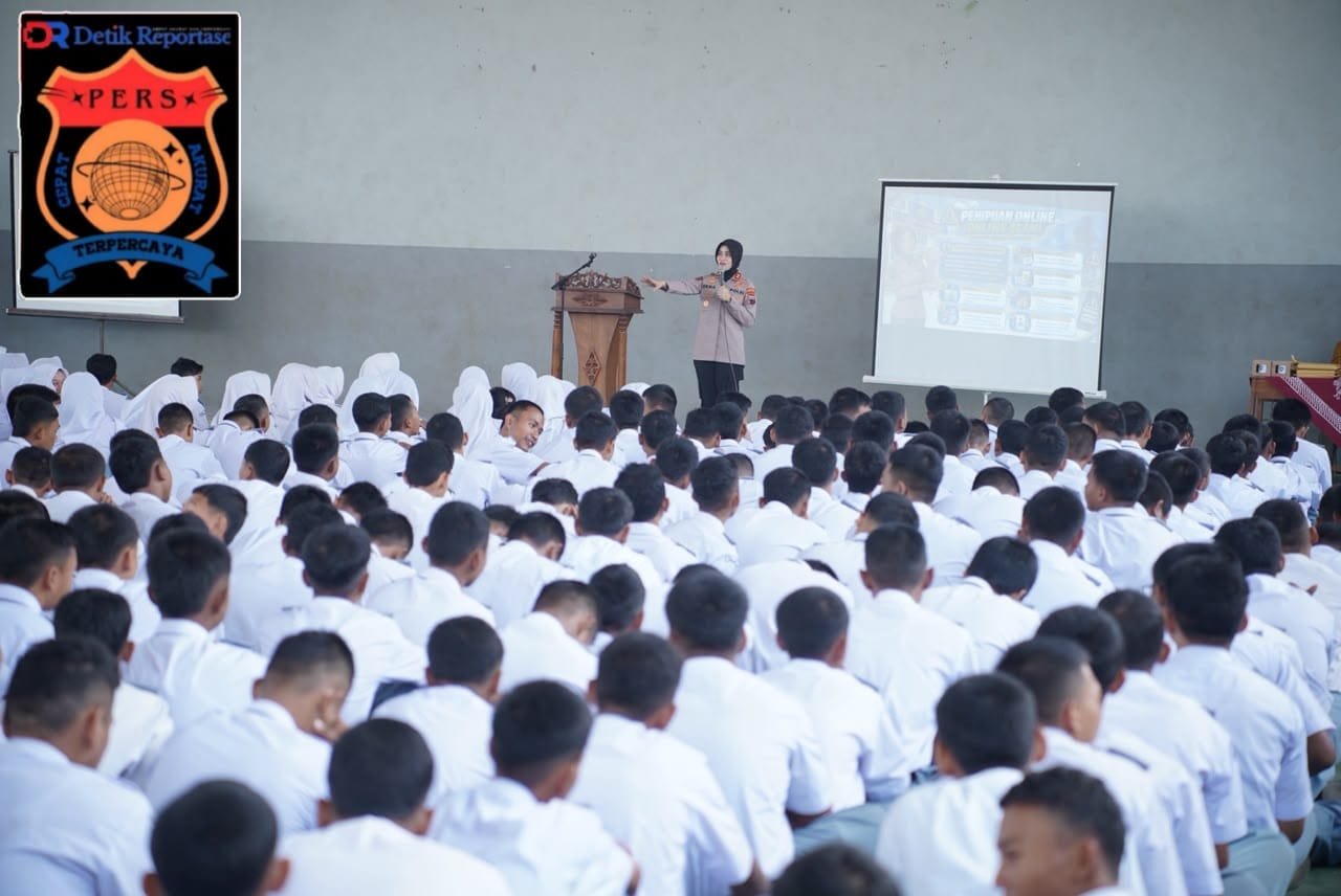 Kapolres Purworejo saat memberikan penyuluhan kepada ratusan pelajar di GOR SMK YPP Purworejo.