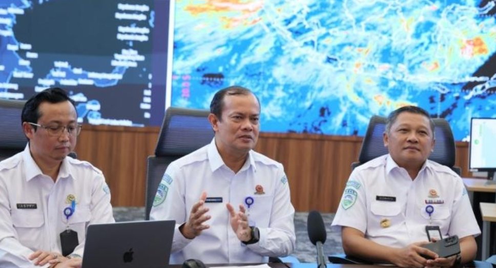 Kepala BMKG Teuku Faisal Fathani saat menyampaikan keterangan terkait dinamika iklim dan cuaca nasional.