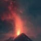 Gunung Anak Krakatau erupsi mengeluarkan abu vulkanik pekat.
