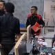 Tim penyidik Kejari Kepulauan Meranti saat menggeledah Kantor Bupati di Jalan Dorak, Selatpanjang.