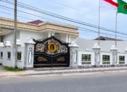 Tiga Periode Jadi Dewan, Rumah Miliaran Inisial M Disorot ! PBG Dipertanyakan, Asal Kekayaan Dibidik!