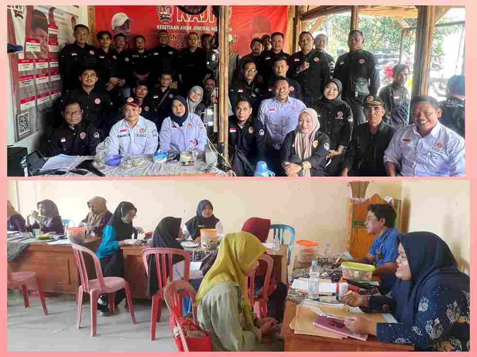 Ketua DPW R-KAJI Jawa Barat H. Burhan Hanapi bersama jajaran pengurus saat memimpin rapat konsolidasi calon PD dan PLD di Bogor.