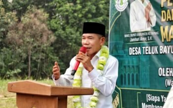Wakil Bupati Ketapang Jamhuri Amir Hadiri Peletakan Batu Pertama dan Doa Selamat Pembangunan Masjid Jami’ Al-Huda di Desa Teluk Bayur