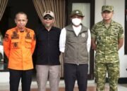 Sekretaris Daerah Kabupaten Ketapang Repalianto, S.Sos., M.Si mendampingi Menteri Kehutanan Republik Indonesia