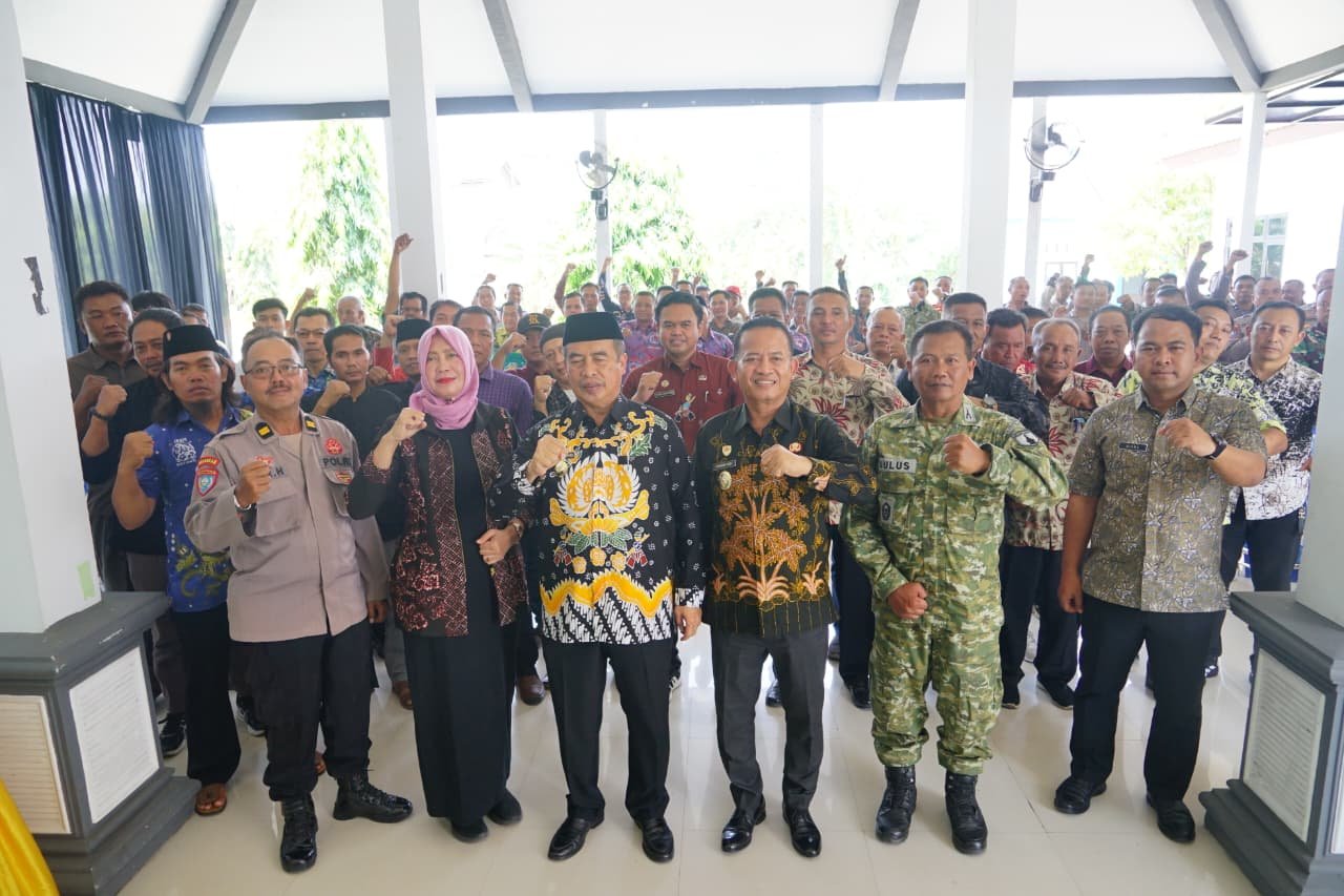 Bupati Madiun saat memimpin sarasehan penguatan Paguyuban Kampung Pesilat di Balerejo.