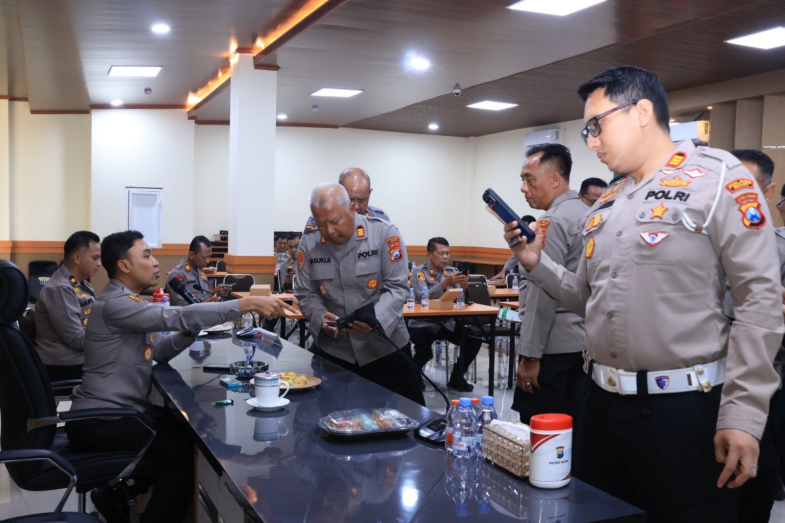 Jajaran Polres Ngawi saat koordinasi program Agen Perlinsos di wilayah Kabupaten Ngawi.
