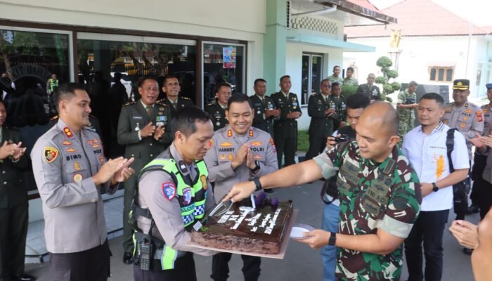 Rayakan HUT ke-81 TNI, Kapolres Langkat dan Dandim 0203 Langkat Perkuat Sinergitas