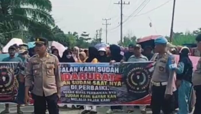 Usai Warga Secanggang Gelar Aksi di Paya Kangkung, Dinas PUPR Langkat Terbitkan SPPBJ Rekonstruksi Jalan Rp 4,3 Miliar