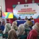 Kepala SMPN 16 Purworejo Dwi Retno Untari saat memaparkan sosialisasi penggunaan anggaran BOS di hadapan wali murid.