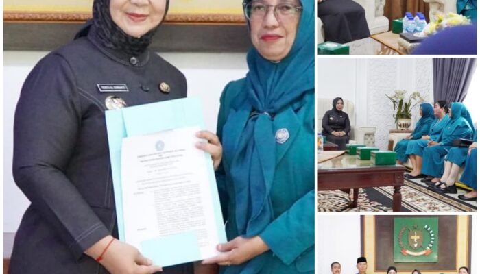 Tiorita Serahkan SK Plt. Ketua TP PKK Langkat, Dorong Penguatan Program Keluarga