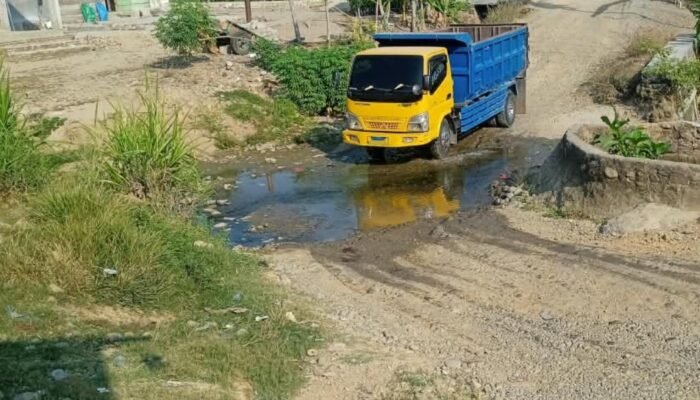 Warga SP2 Wonosari Keluhkan Jalan Rusak, Disebut Lebih dari 15 Tahun Sulit Diperbaiki