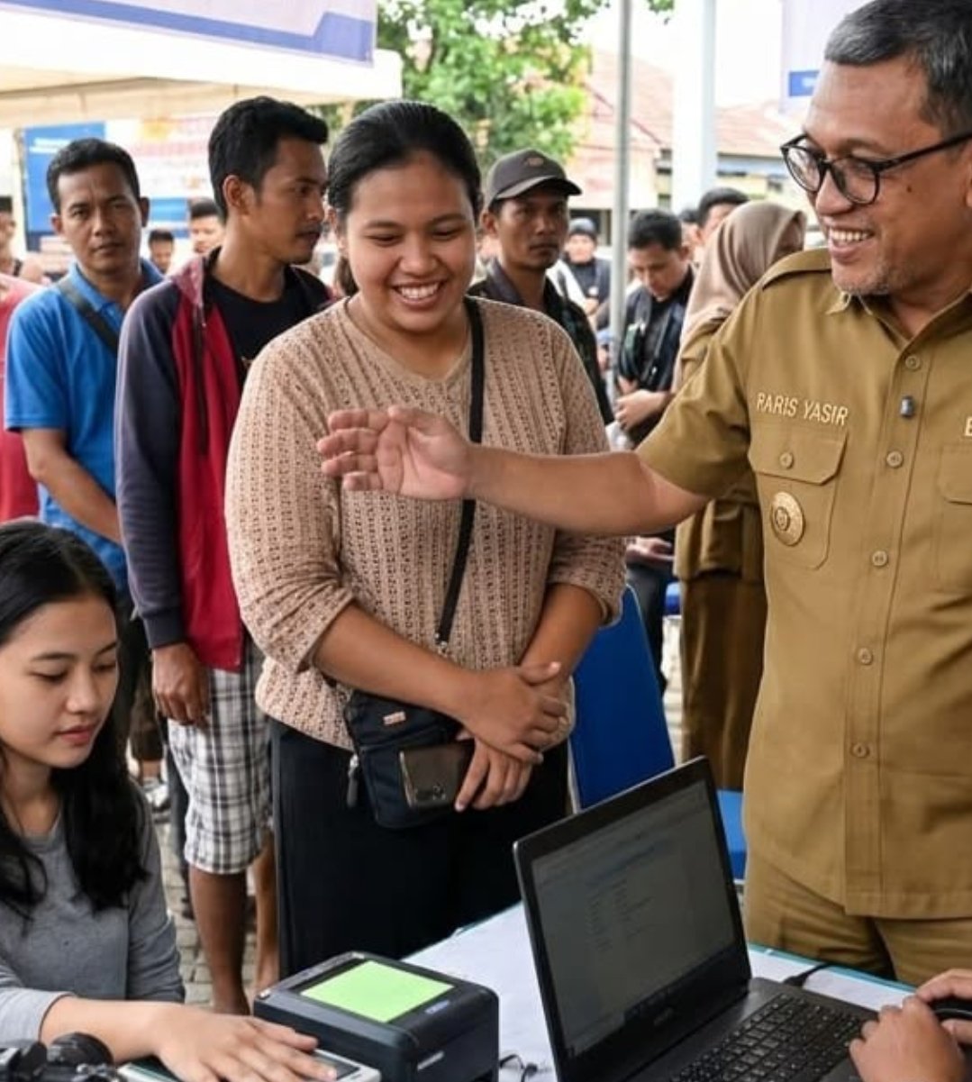 Bupati Jeneponto H. Paris Yasir saat mendorong percepatan aktivasi IKD bagi seluruh ASN.