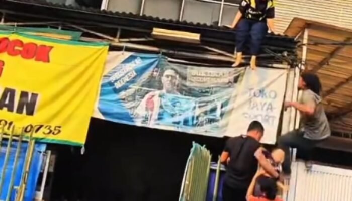 Kebakaran Rawamangun, Ibu Nekat Selamatkan Anak di Tengah Kepungan Api, Begini Kronologinya!